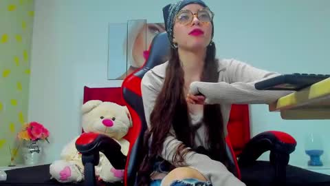 KENDALYENER online show from March 5, 2025, 6:34 pm