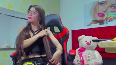 KENDALYENER online show from March 11, 2025, 3:12 pm