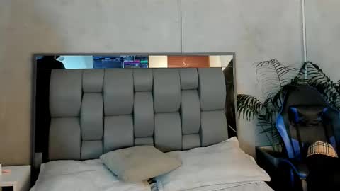 kendra and liam online show from November 18, 2025, 11:58 am