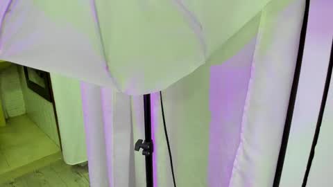 Kendra London online show from March 9, 2026, 11:03 am