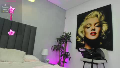 Kendra London online show from April 19, 2026, 11:20 am