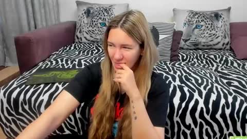 Kendra online show from October 2, 2025, 1:56 am