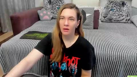 Kendra online show from April 21, 2026, 11:51 pm