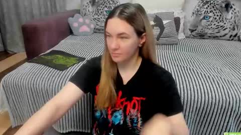 Kendra online show from April 26, 2026, 11:46 pm