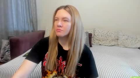 Snapshot of kendra_xx_ chatting on June 8, 2026, 11:38 pm Kendra online show from June 8, 2026, 11:38 pm