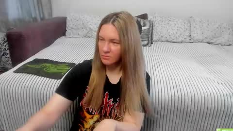Snapshot of kendra_xx_ chatting on June 11, 2026, 1:05 am Kendra online show from June 11, 2026, 1:05 am