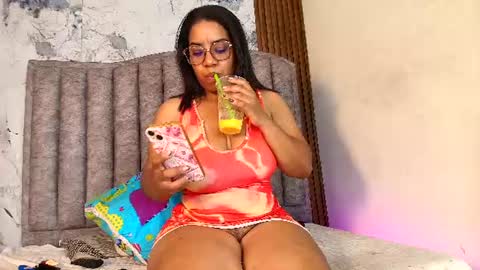 Mamasita online show from July 14, 2026, 5:07 pm