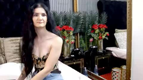 KendraBloom online show from December 2, 2025, 6:30 am