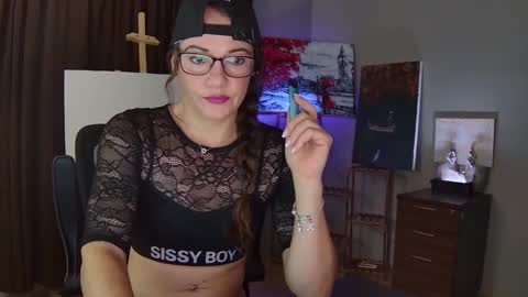 Kendra online show from September 19, 2025, 3:19 am