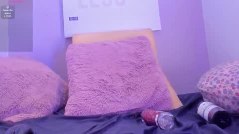 kendrachavez_ online show from February 23, 2026, 9:45 pm