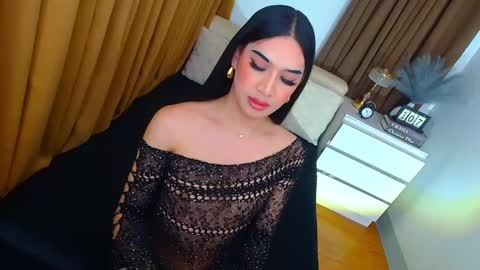 Kendra online show from March 7, 2025, 1:40 pm