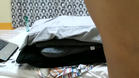 jeanny online show from October 10, 2025, 4:22 am