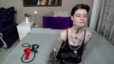 Snapshot of kennyvibe chatting on July 18, 2026, 12:09 pm kennyvibe online show from July 18, 2026, 12:09 pm