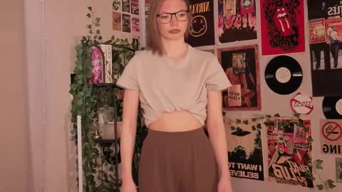 Lisa online show from January 10, 2026, 9:44 am