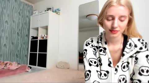 Kenzie online show from January 25, 2025, 4:45 am