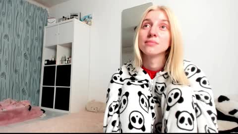 Kenzie online show from February 27, 2025, 5:02 am