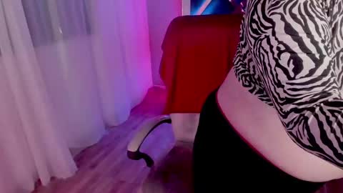 Kenzie online show from March 4, 2025, 10:38 pm