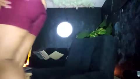 Snapshot of kerlinn2711 chatting on February 17, 2026, 6:14 pm dany wolf002 online show from February 17, 2026, 6:14 pm