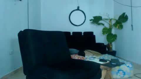 Snapshot of kerlinn2711 chatting on March 12, 2026, 8:04 pm dany wolf002 online show from March 12, 2026, 8:04 pm