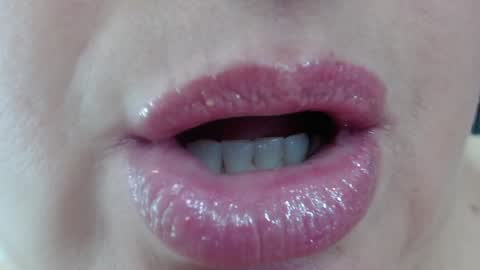 K E R L Y online show from January 10, 2025, 5:56 pm