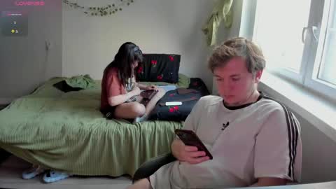 kesh_mne online show from April 12, 2026, 3:17 pm