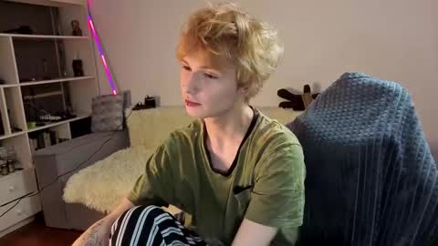 Kessy online show from September 12, 2025, 6:52 pm