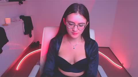 Ketrin online show from December 8, 2024, 10:47 pm