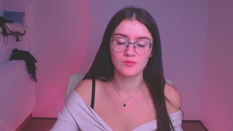 Ketrin online show from December 19, 2024, 1:28 am