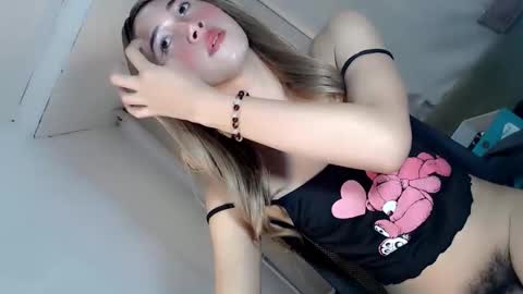 kettlyn18 online show from October 26, 2025, 6:41 am