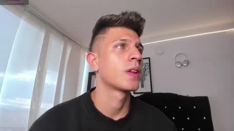 Kevin Ahs online show from October 25, 2025, 9:42 pm