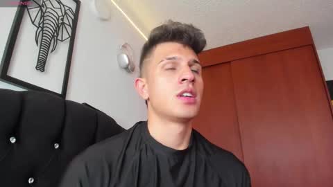 Kevin Ahs online show from November 24, 2025, 8:52 pm