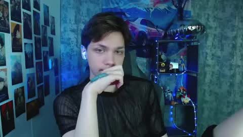 Snapshot of kevin_joestar chatting on May 29, 2026, 4:43 am Kevin online show from May 29, 2026, 4:43 am