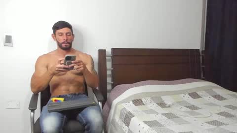 kevin_malone22 online show from February 25, 2025, 3:42 am