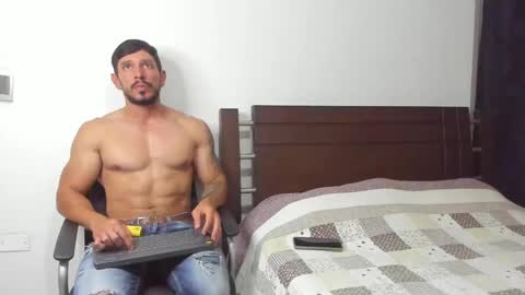 kevin_malone22 online show from March 3, 2025, 2:36 am