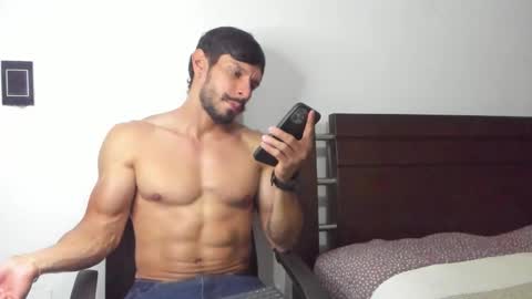 kevin_malone22 online show from November 5, 2025, 2:00 am