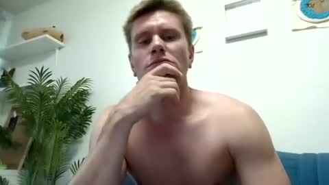 Snapshot of kevin_park chatting on August 5, 2026, 1:58 pm Kev online show from August 5, 2026, 1:58 pm