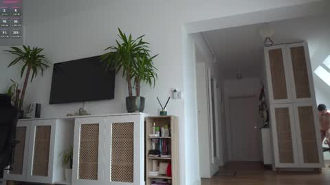 Kevin online show from October 9, 2025, 11:19 am