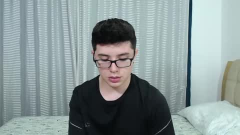 Kevin online show from October 1, 2025, 9:32 pm