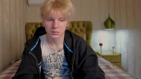 Kevin online show from November 12, 2025, 3:01 pm