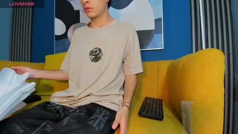 Sexy  Hot Kevin online show from September 17, 2025, 9:49 pm