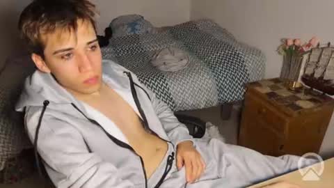 kevonly online show from June 25, 2026, 8:52 am