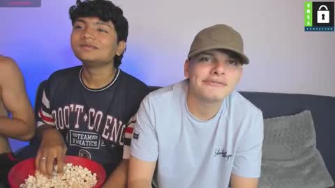 kevin and ottis online show from November 13, 2025, 11:58 pm