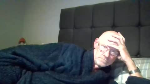 Snapshot of kevlooking4sez chatting on November 1, 2025, 1:40 am kevlooking4sez online show from November 1, 2025, 1:40 am