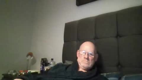kevlooking4sez online show from May 20, 2026, 11:22 pm