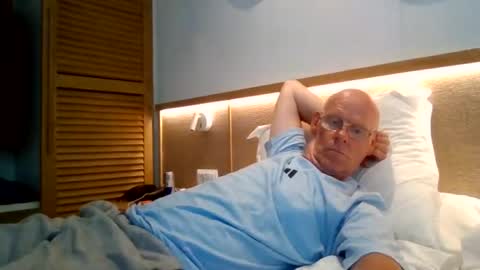 kevlooking4sez online show from August 4, 2026, 5:26 pm