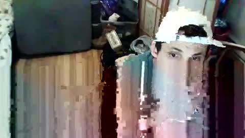 kevmtl8pc online show from April 16, 2026, 7:14 pm