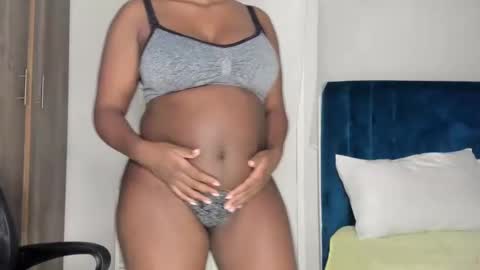 Keyara online show from February 28, 2025, 8:18 pm