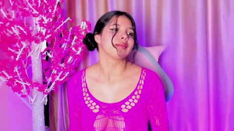 Keyla noa online show from October 4, 2025, 6:39 pm