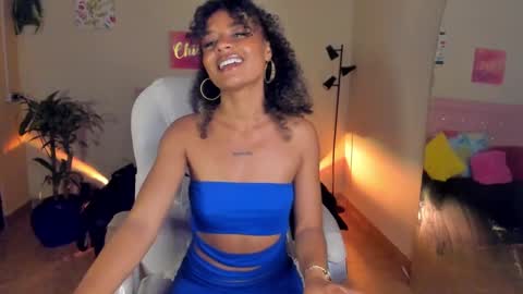 Snapshot of keyla_roberts_ chatting on January 5, 2025, 11:26 am Adhara. Help me reach 100 likes online show from January 5, 2025, 11:26 am