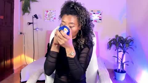 Snapshot of keyla_roberts_ chatting on January 27, 2025, 7:24 pm Adhara. Help me reach 100 likes online show from January 27, 2025, 7:24 pm